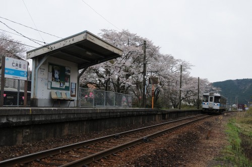 仁井田駅停車　4752D 　キハ1015号車