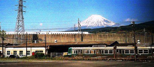 岳南江尾駅2