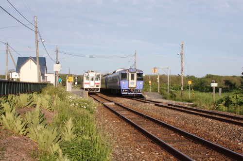 兜沼駅での交換