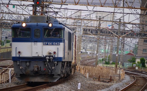 25-6-8 EF641043 長野貨物金町通過