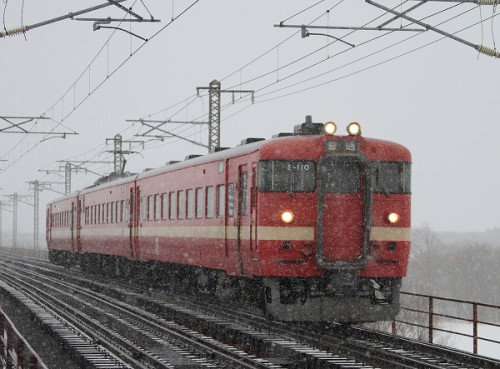 まもなく見納め北の通勤電車７１１系/2014.07.08/Psted　by　８９３－２