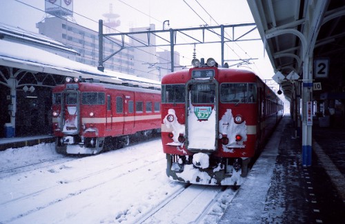 まもなく見納め北の通勤電車７１１系/2014.07.08/Psted　by　８９３－２