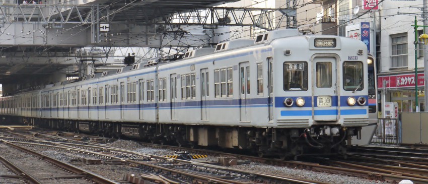 高砂駅発車