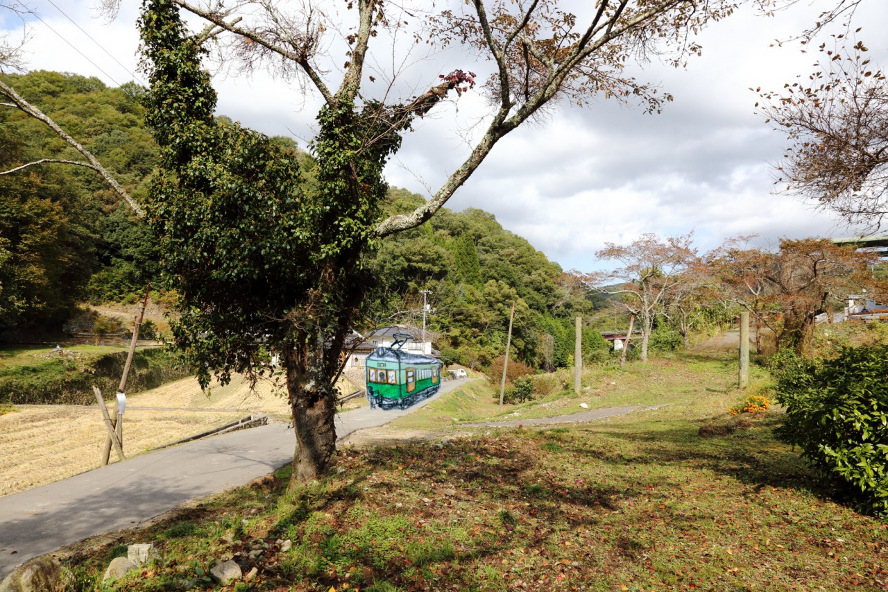 尾電が走る諸原-w