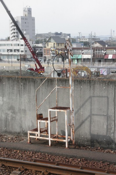 水島駅南端にあるタブレットホルダー。