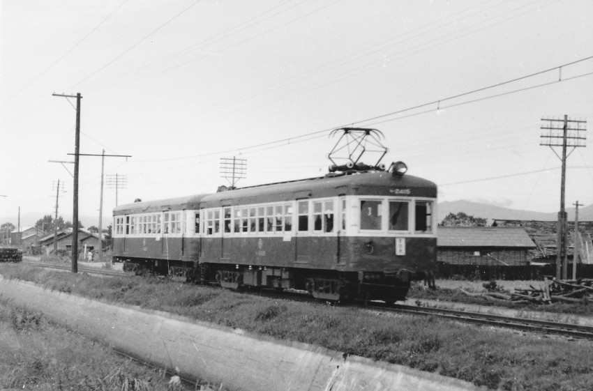 電車区から古間木に伸びる線は渋沢開墾地をまっしぐらに