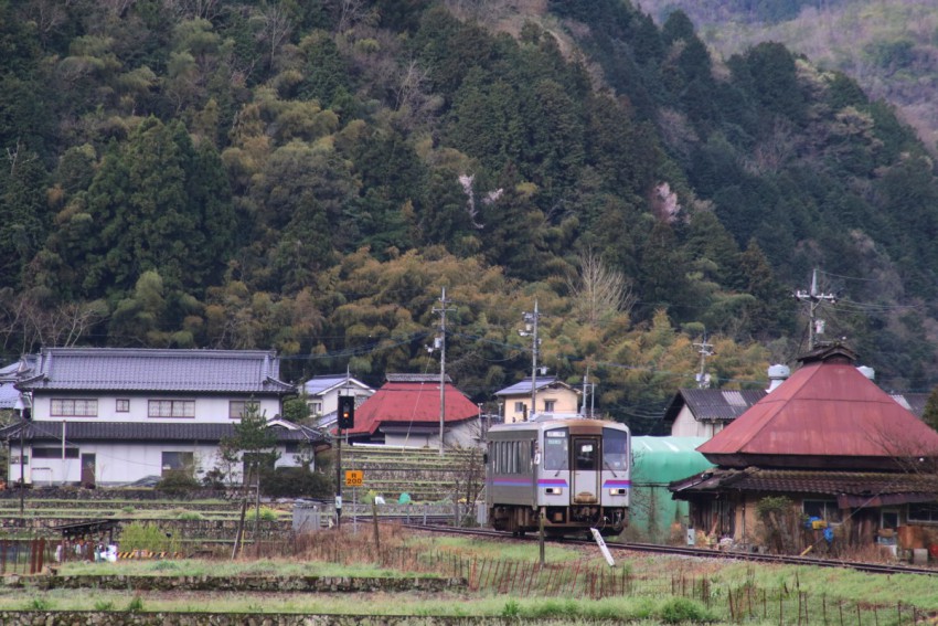 中畑・河佐間　府中行き1722D　キハ120　332