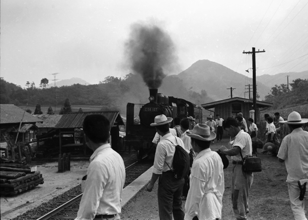 木次線油木18時30分発上り最終列車1963.8.12S