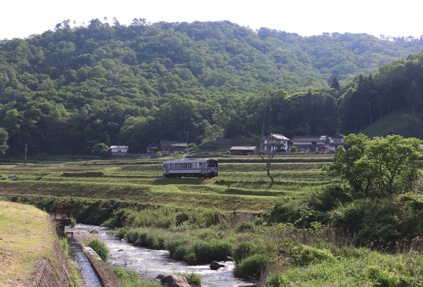 8：24　1724D府中行き　梶田・備後安田間