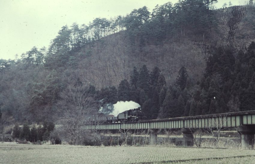 市波-小和清水間　足羽川鉄橋を行く　8153レ