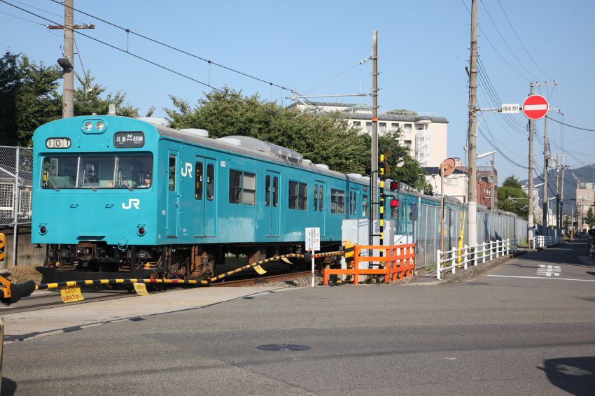 s-16.8.12和田岬523M103-254