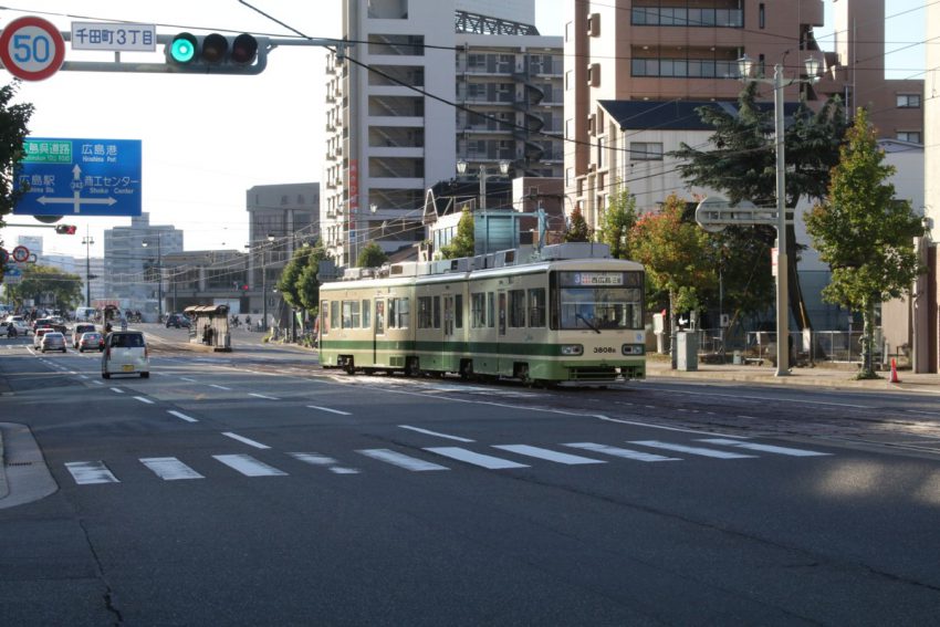 折り返してゆく3808号