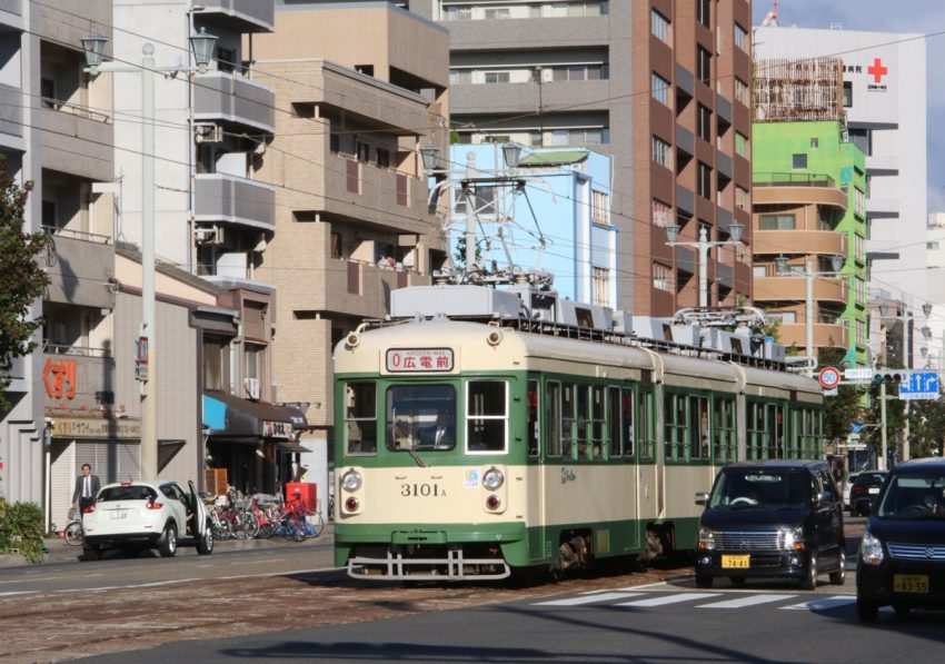 広電前にて3101号