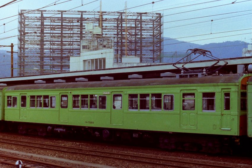 クモハ７３３１３　昭和５６年３月　横川駅