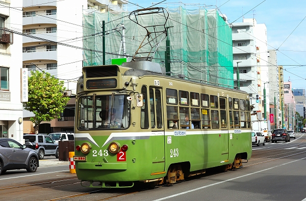 札幌市電240形243号復刻塗装/2023.10.14/Posted by 893-2